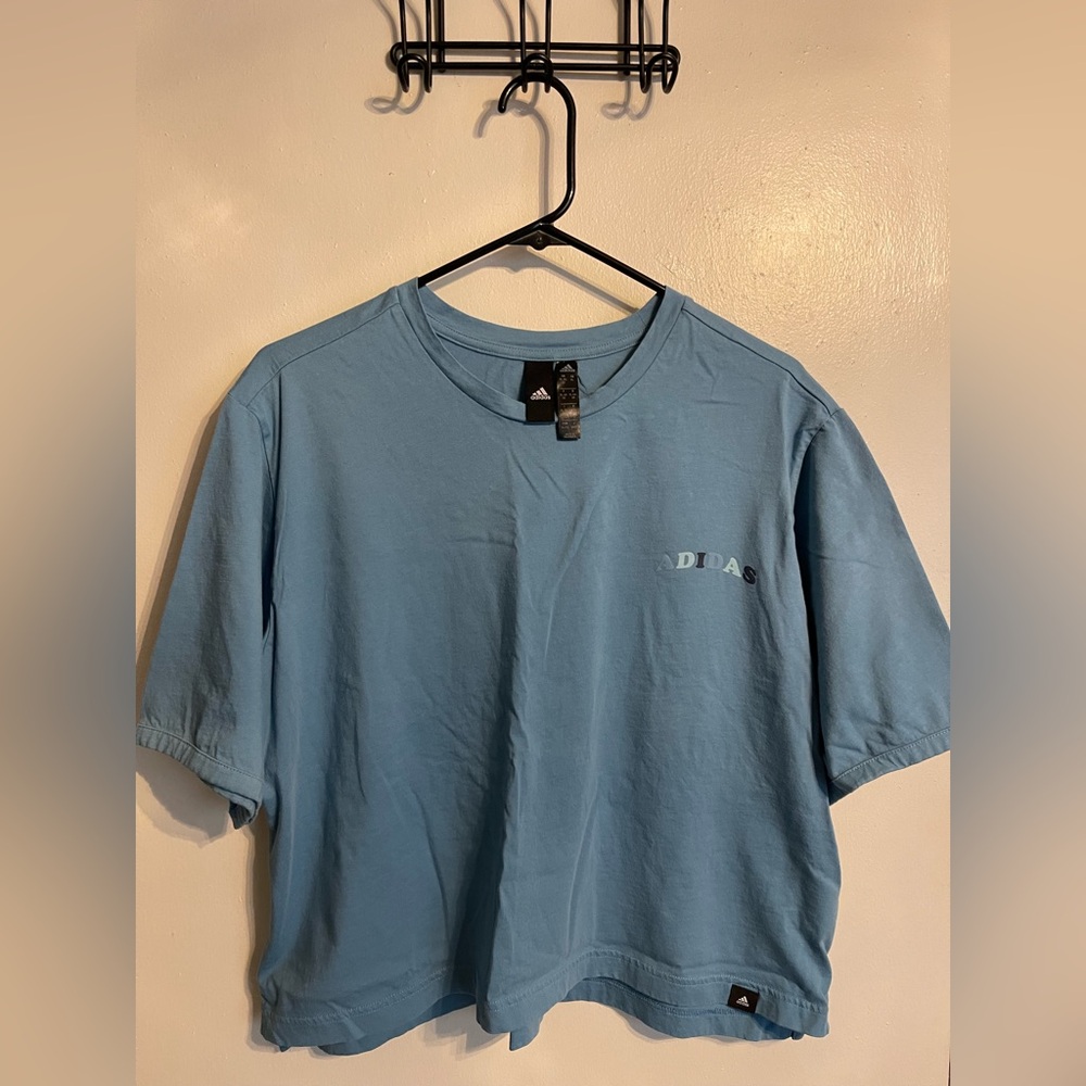 Adidas women’s crop Blue Short Sleeve Tee - never worn NWOT